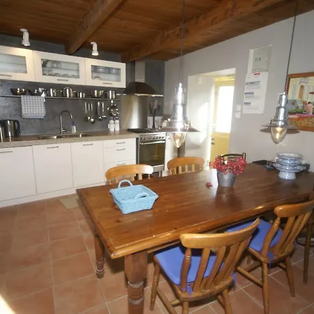 Maison De Vacances - Pourcheres